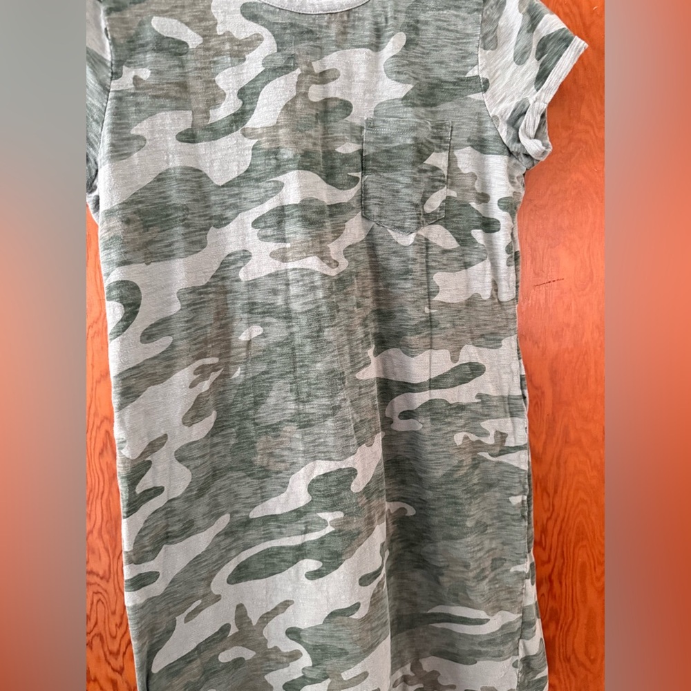 GAP Green and Light Gray Camo Tee Dress